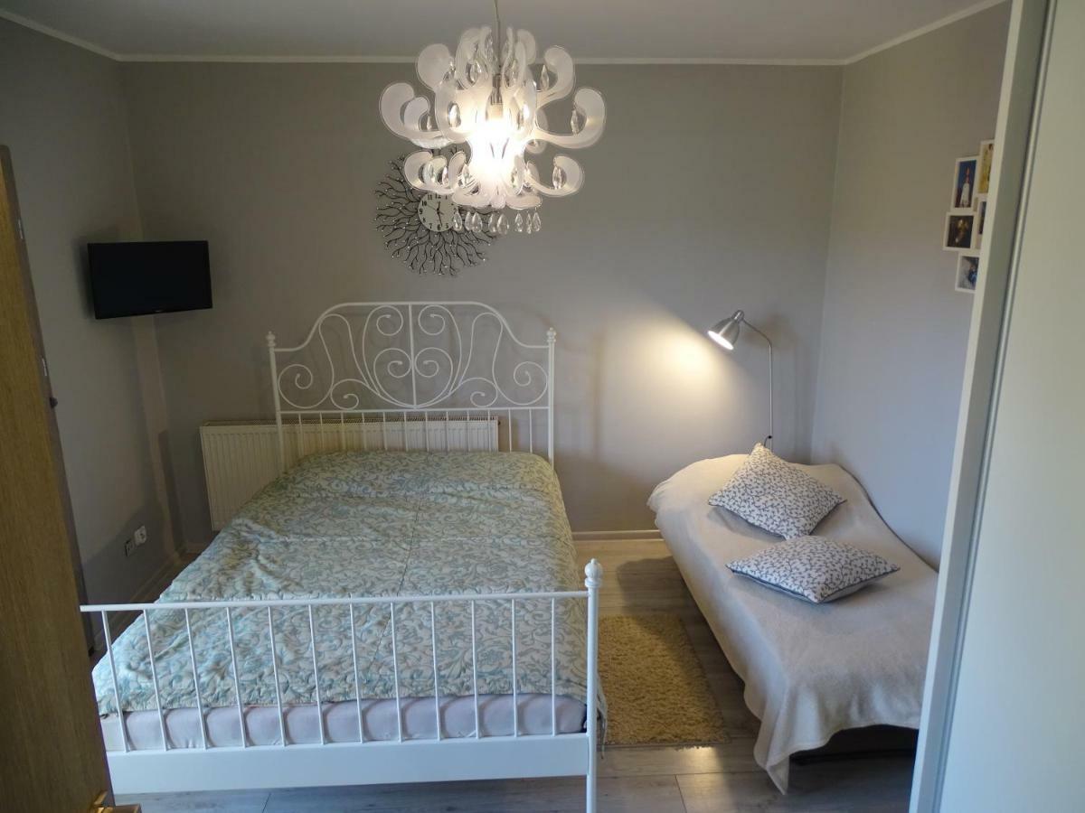 Anna Apartment Czarny Mlyn Ngoại thất bức ảnh
